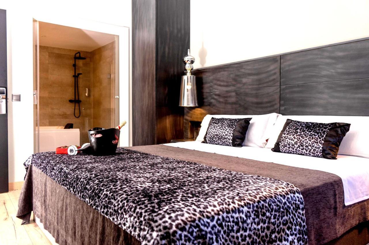 Daos Suites & Terrace Marbella Eksteriør bilde