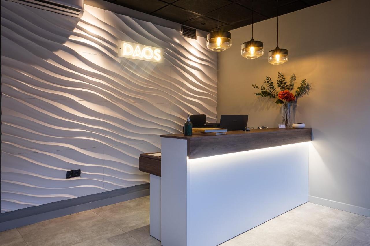 Daos Suites & Terrace Marbella Eksteriør bilde