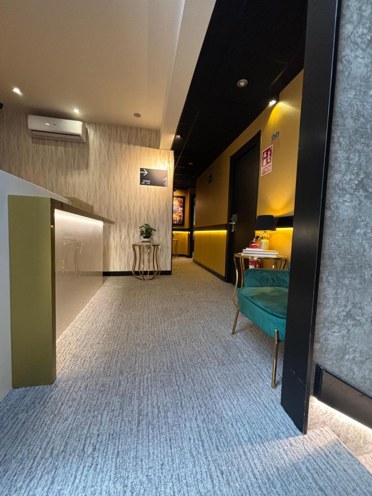 Daos Suites & Terrace Marbella Eksteriør bilde