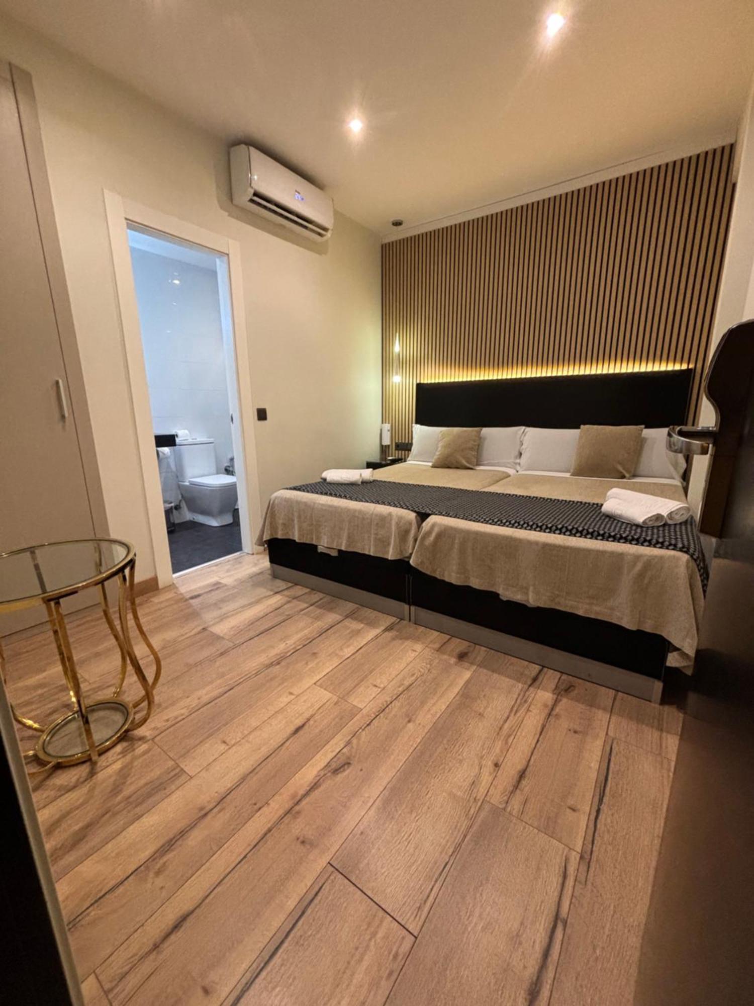Daos Suites & Terrace Marbella Eksteriør bilde