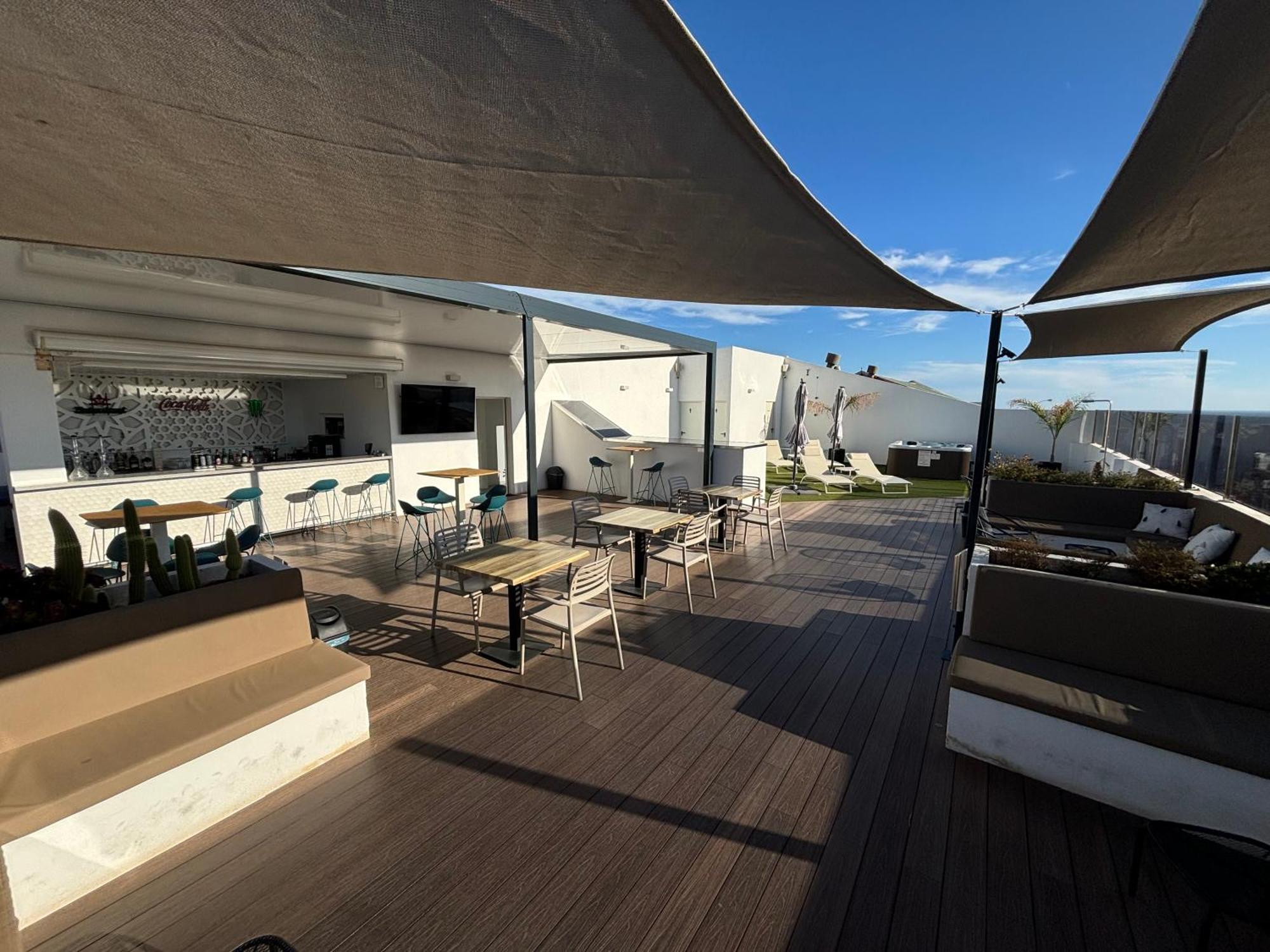 Daos Suites & Terrace Marbella Eksteriør bilde